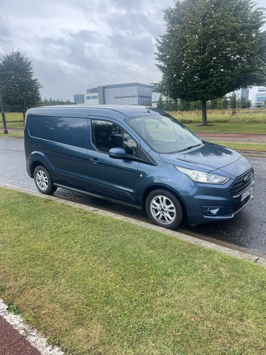 Ford Transit Connect Automatic - Image 2