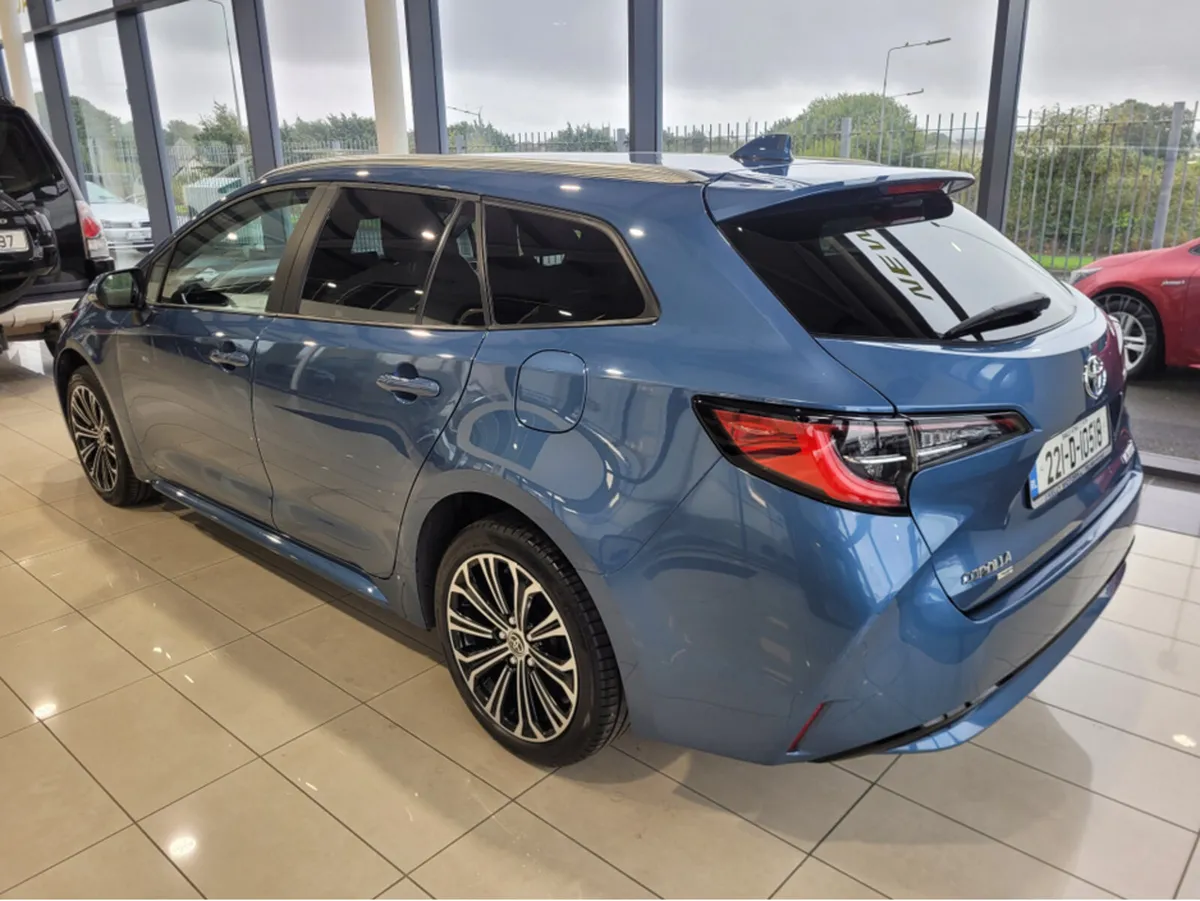 Toyota Corolla SOL TS AUTO HYBRID TOYRINGSPORT 4DR - Image 4
