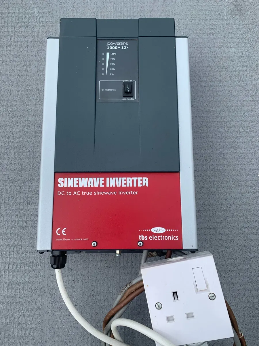 12 volt inverter - Image 1