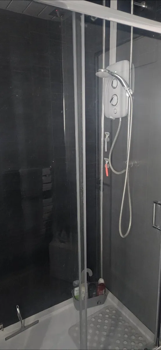 Corner shower door  enclosure - Image 3