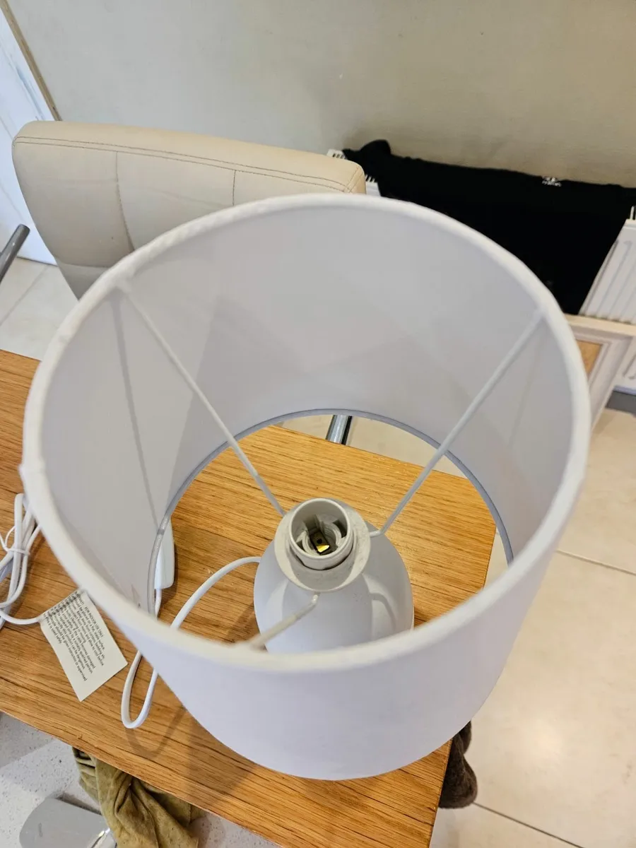 White table lamp - Image 3
