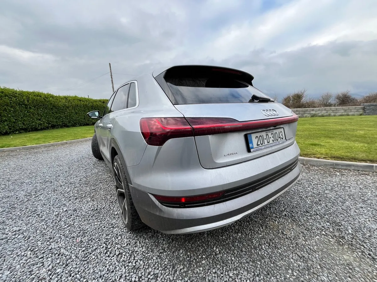 Audi e-tron 2020 - Image 2