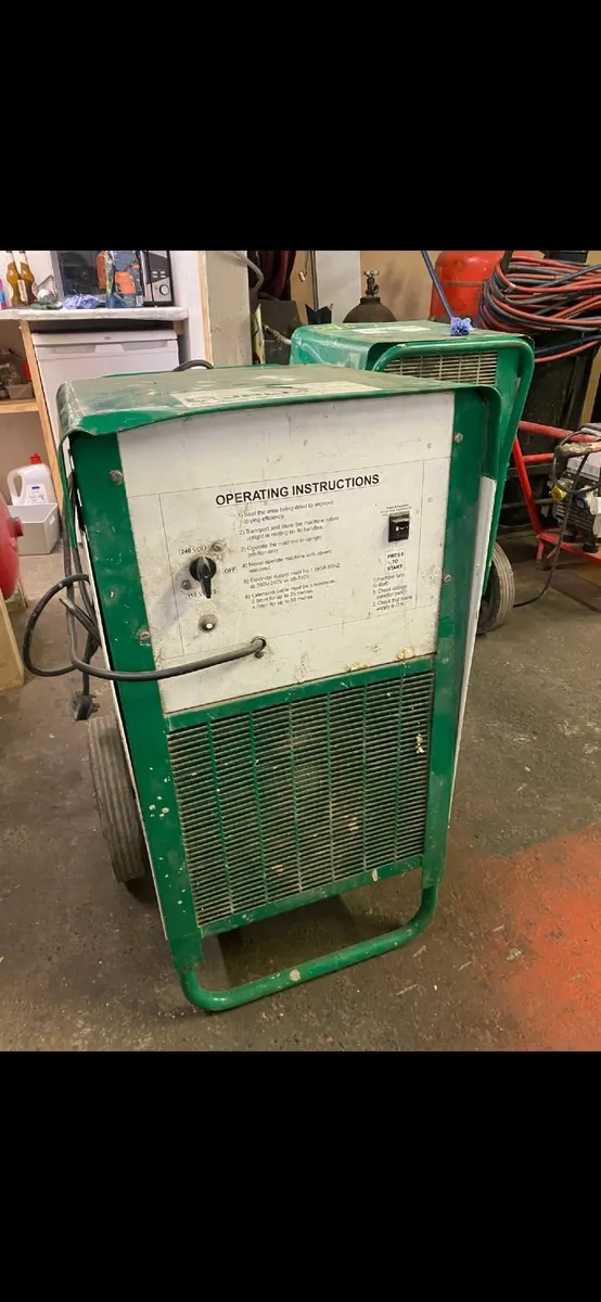 2 EAC BD150 INDUSTRIAL DEHUMIDIFIERS - Image 4