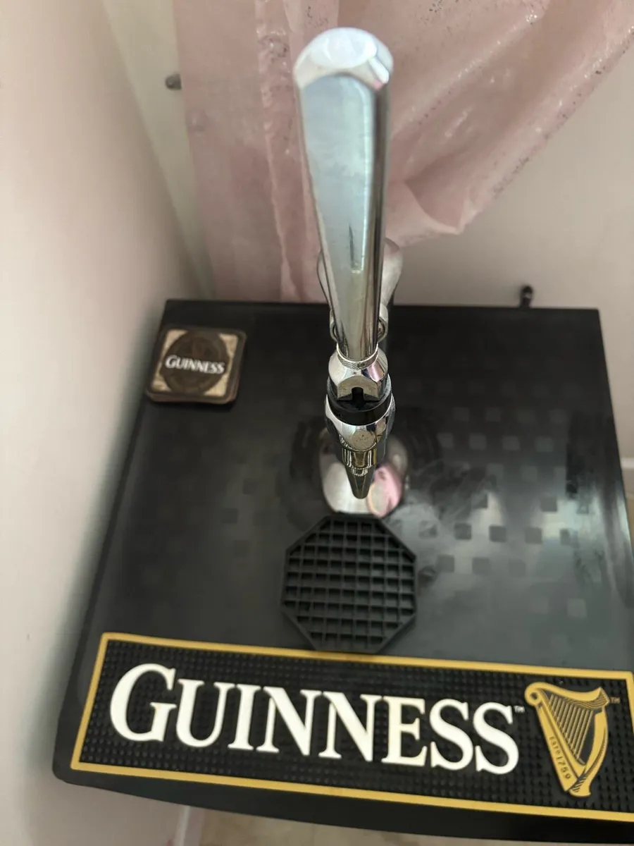 Guinness fridge and tap - Image 3