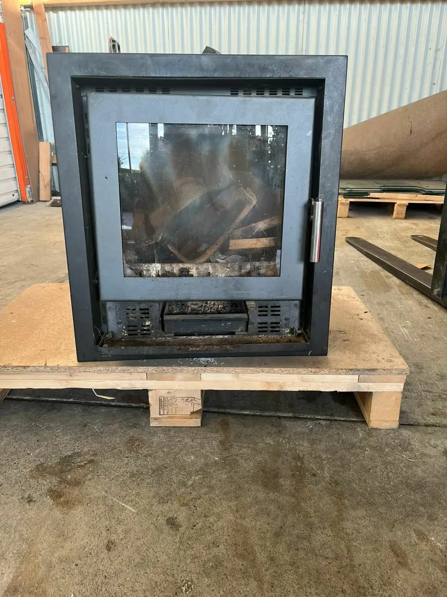 Henley stove - Image 1