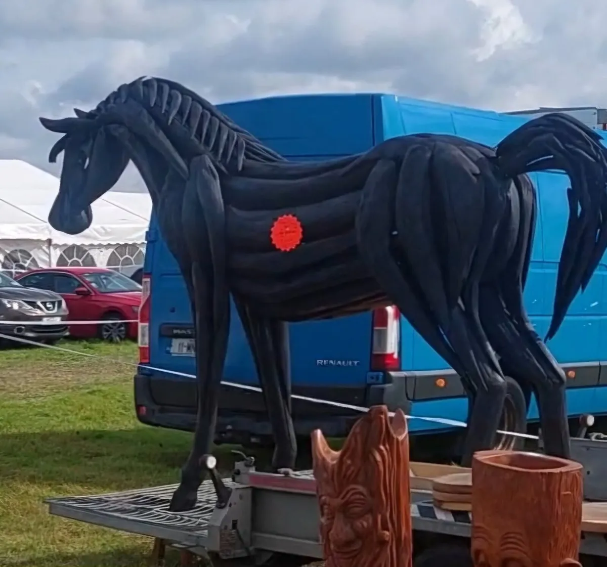 3 x 15 hands Teak Horses for sale at greatly reduc - Image 4
