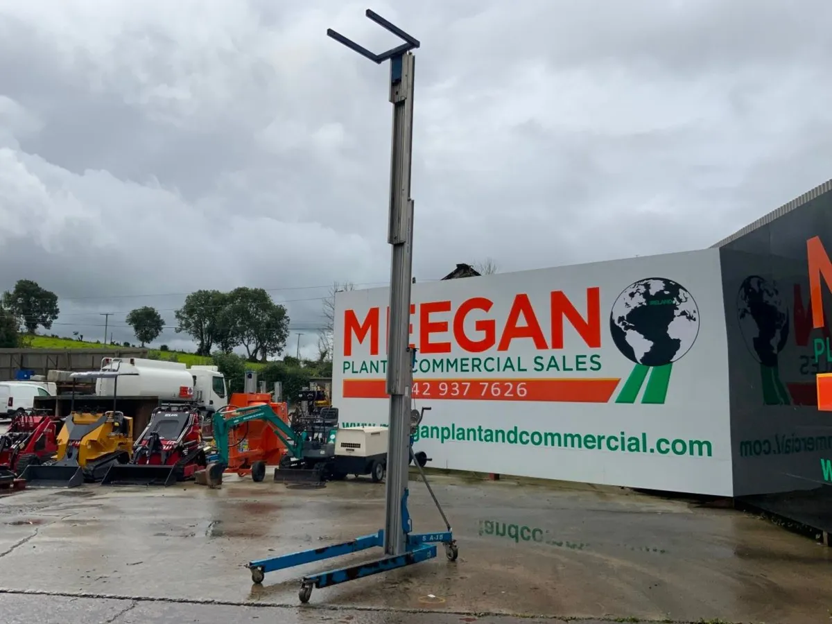 2015 GENIE SLA 15 MATERIAL LIFT / HOIST.......904 - Image 3