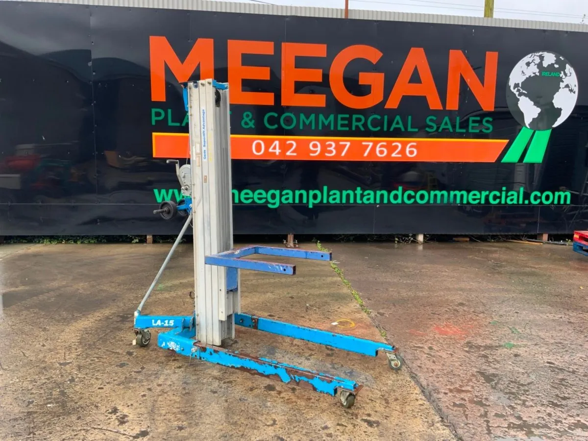 2015 GENIE SLA 15 MATERIAL LIFT / HOIST.......904 - Image 2