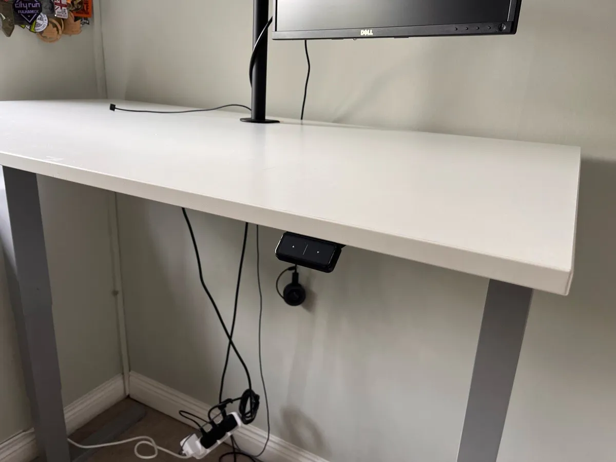 Standing desk - Bene level lift pure 140cm x 80cm - Image 3