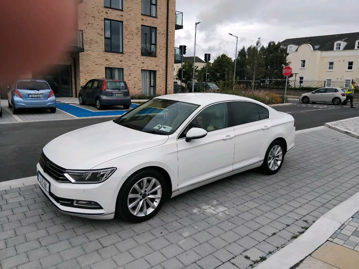 VW PASSAT - Image 2