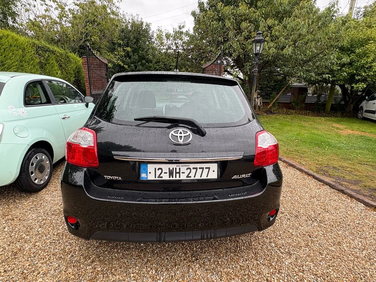 2012 Toyota Auris 1.4 diesel - Image 2