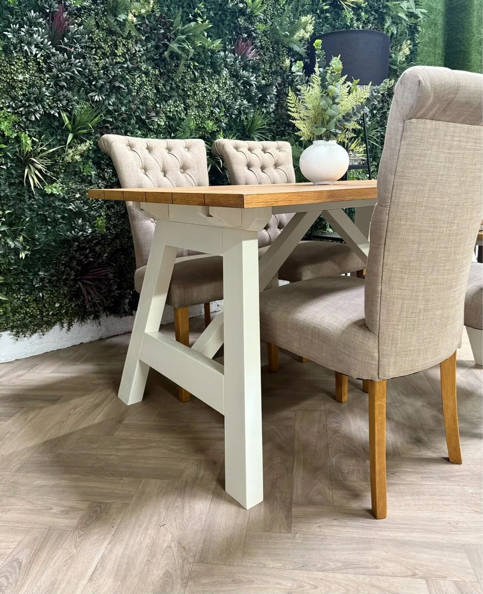 Oak kitchen table & 4 chairs/dining set - Image 3