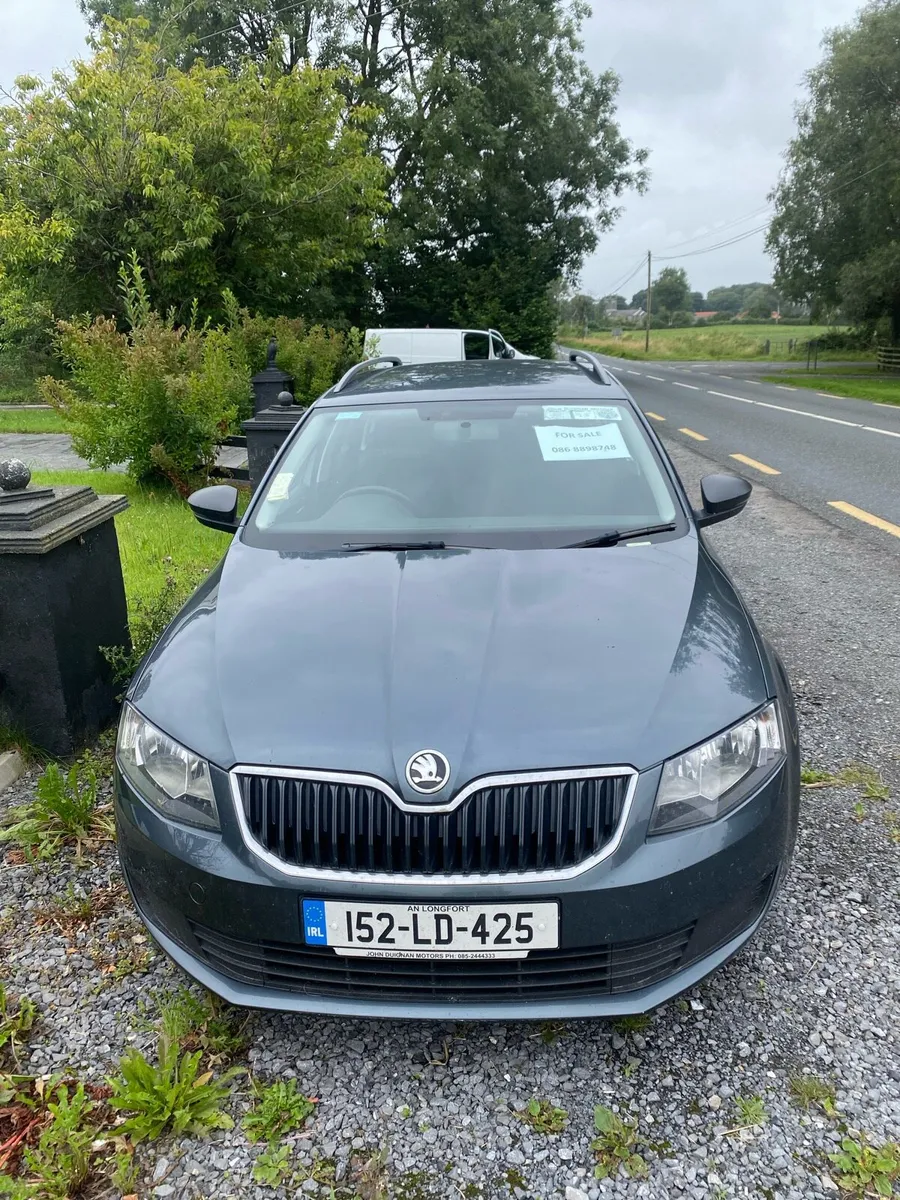 152 Skoda Octavia - Image 2