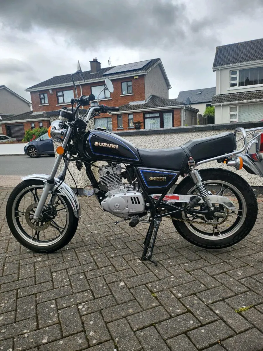Suzuki GN125 - Image 1