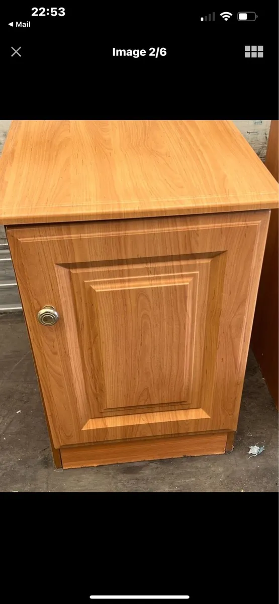 2 BEDSIDE LOCKERS - Image 2