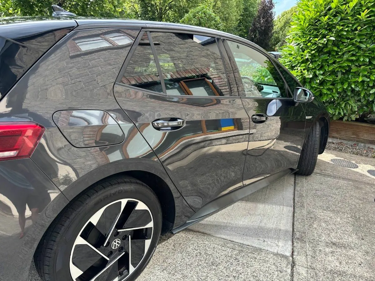 Volkswagen ID.3 2021 - Image 2