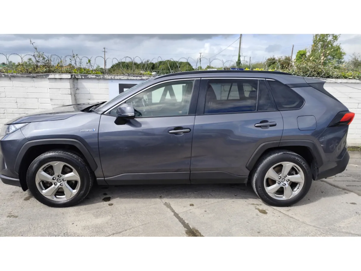 Toyota RAV4 2021 - Image 3