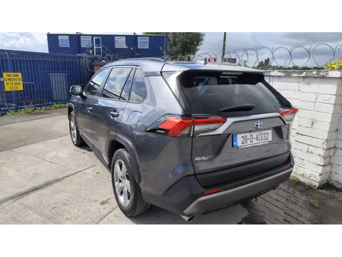 Toyota RAV4 2021 - Image 4