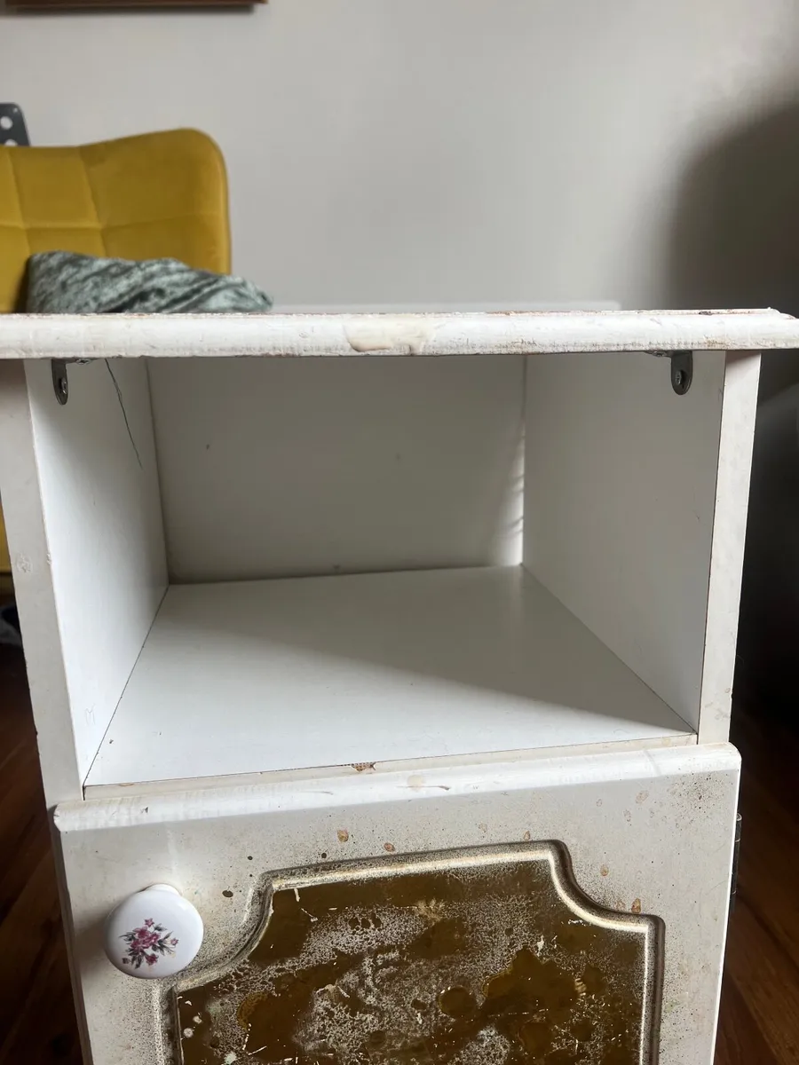 Bed side table - Image 4