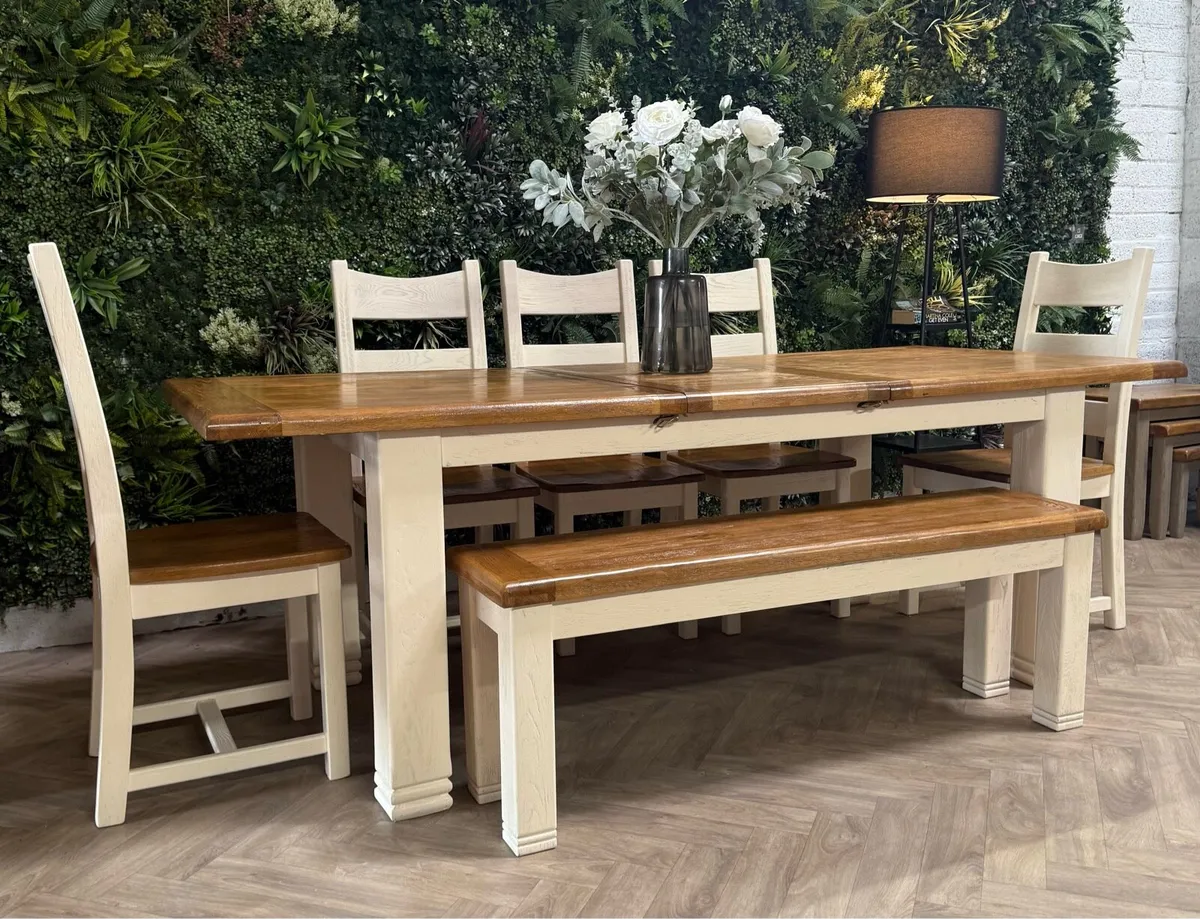 Extending oak kitchen table, 5 chairs & bench - Image 1