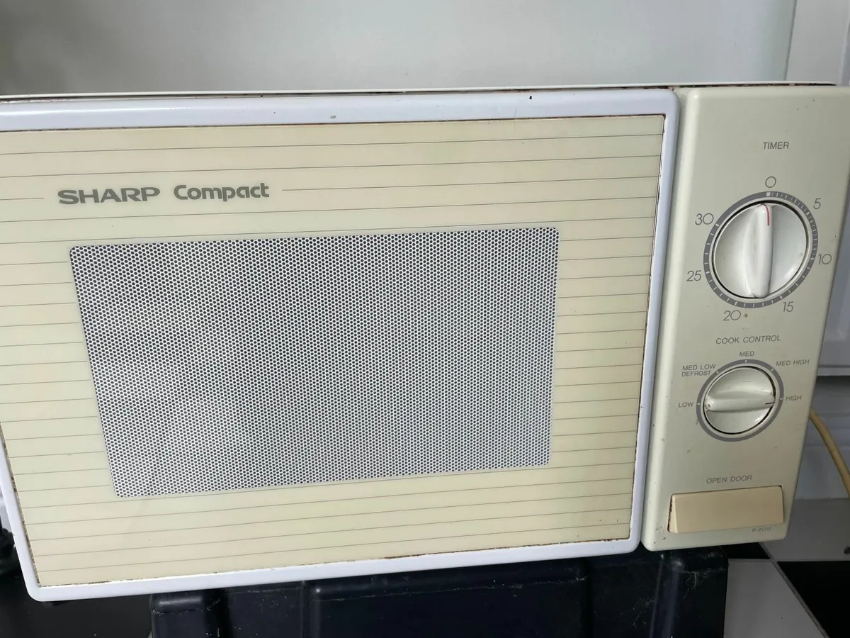 Sharp Compact Microwave - Image 3