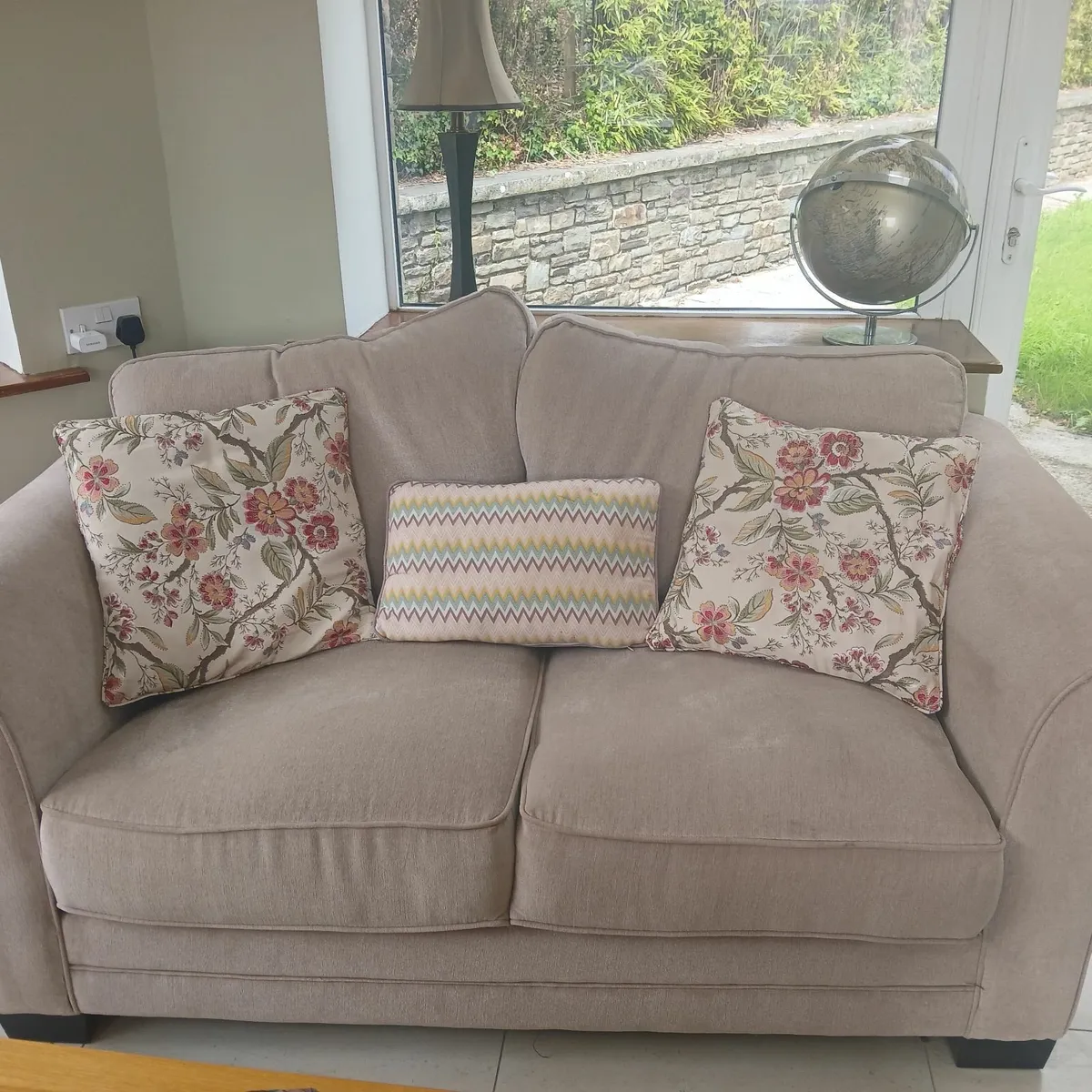 Couch - Image 2