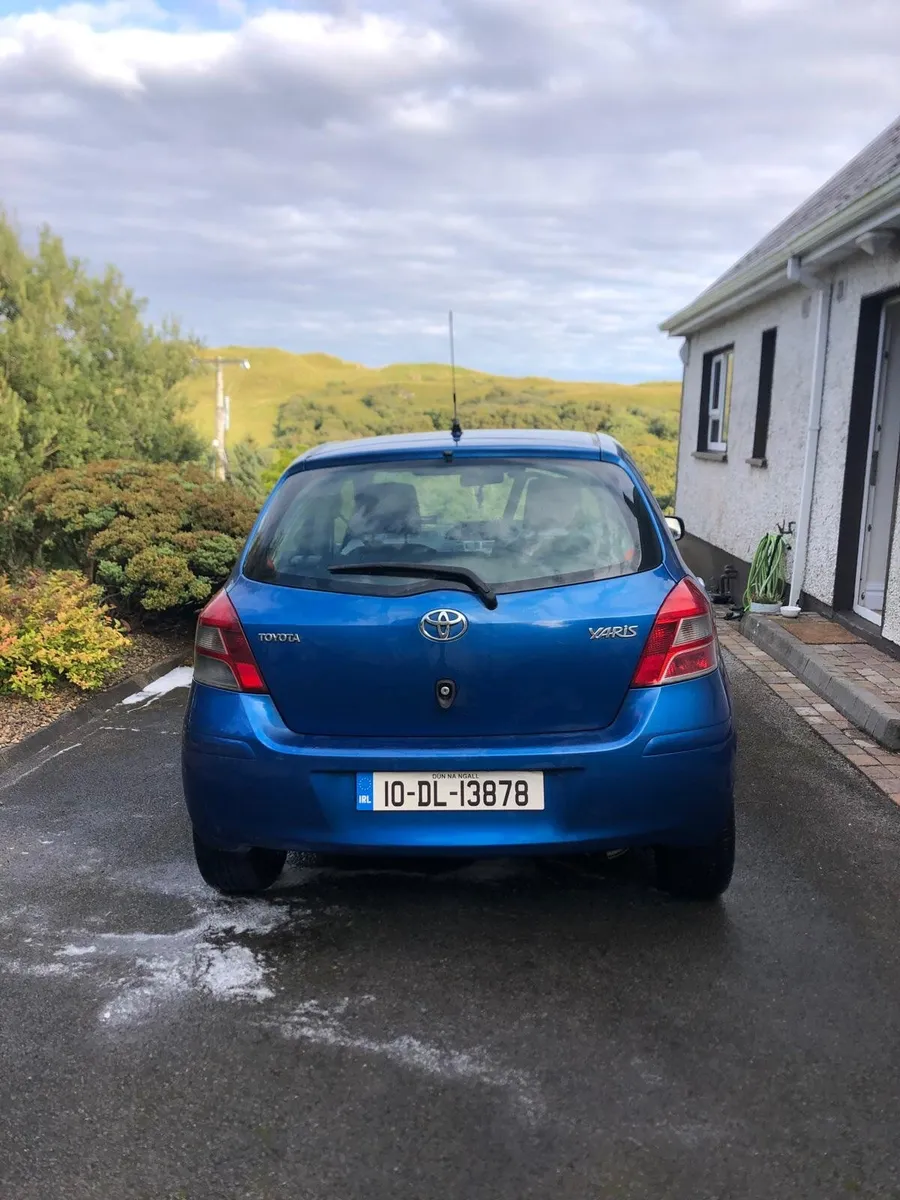 Toyota Yaris 2010 - Image 3