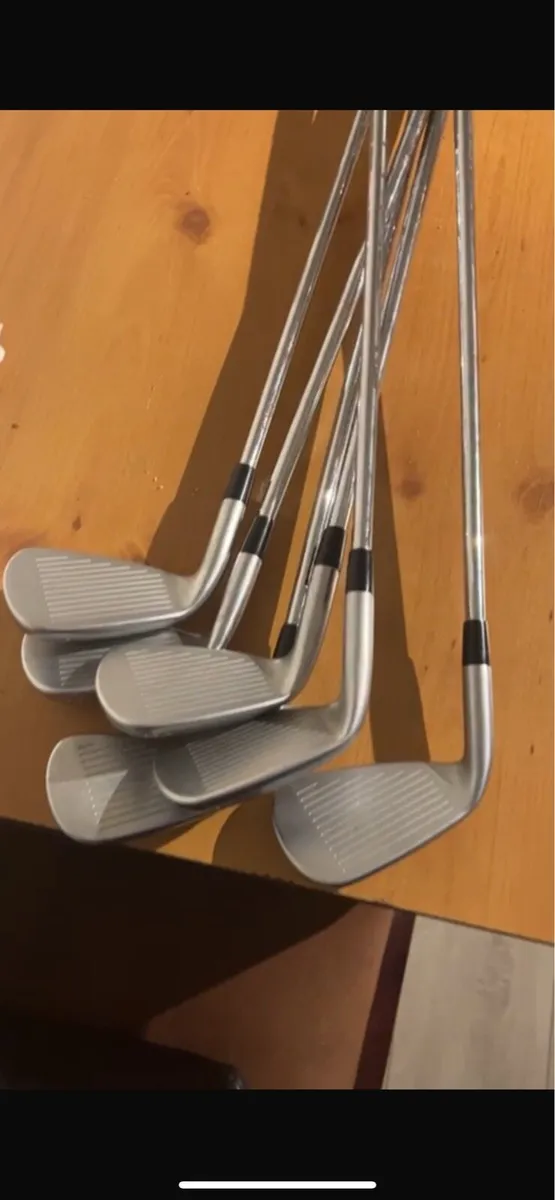 Mizuno jpx 19 hot metals - Image 1