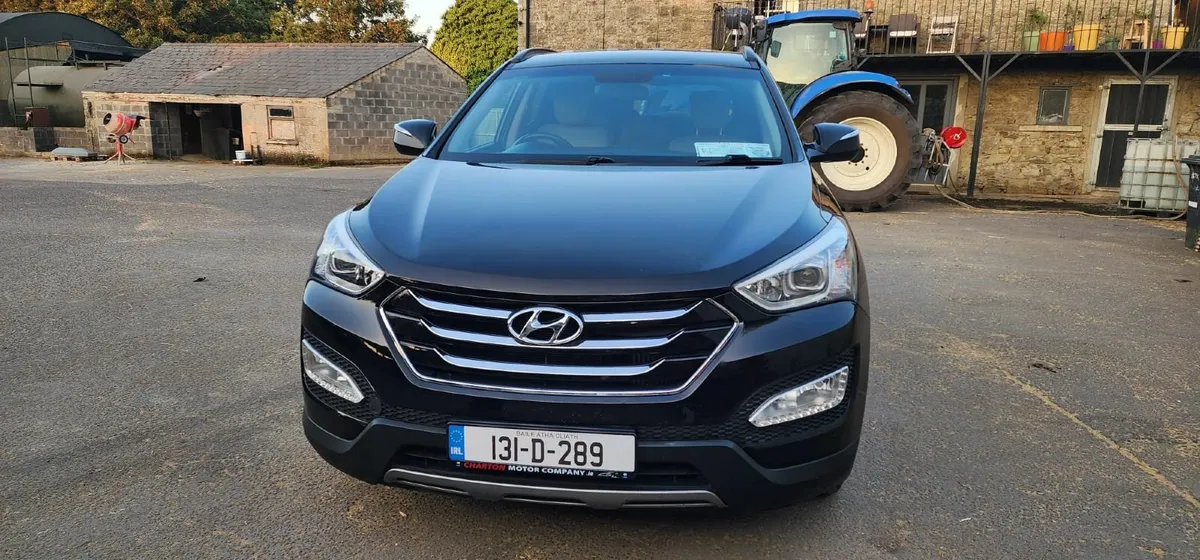 Hyundai Santa Fe 2013 - Image 2