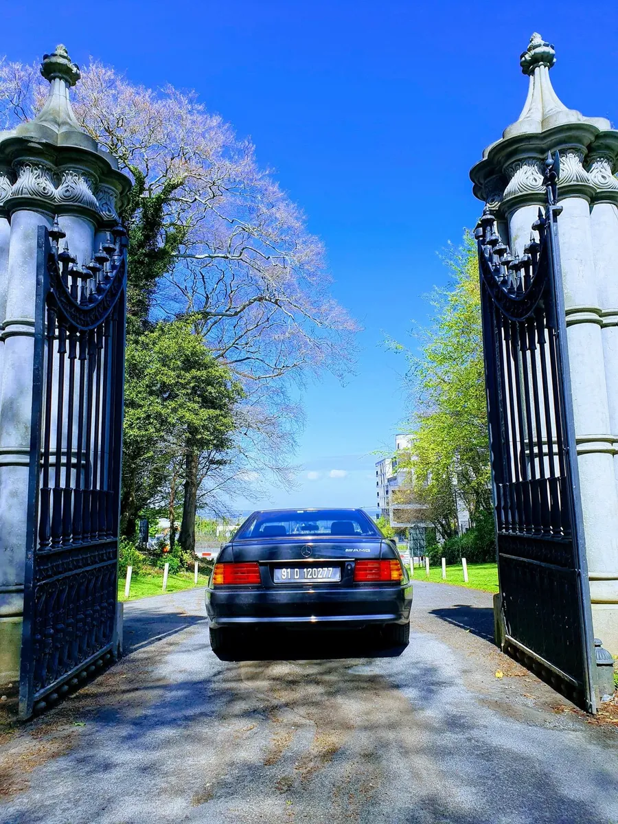 Mercedes SL 300 - Image 4