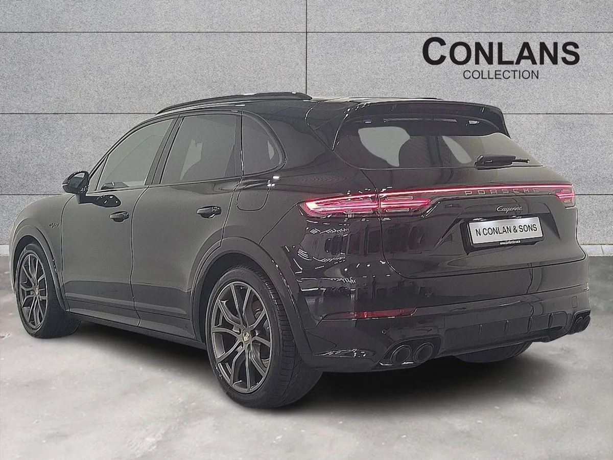 Porsche Cayenne 3.0 V6 E-hybrid 4WD Auto - Image 3
