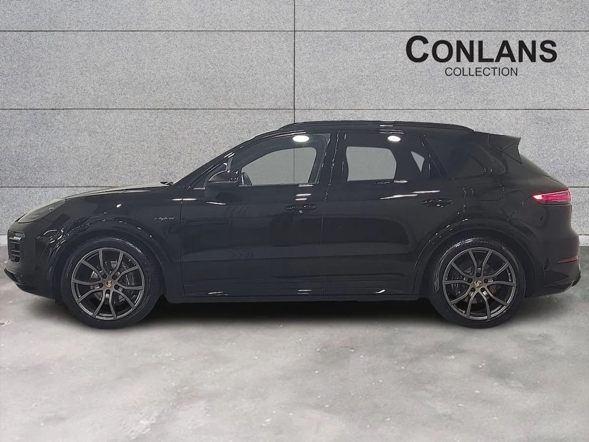 Porsche Cayenne 3.0 V6 E-hybrid 4WD Auto - Image 4
