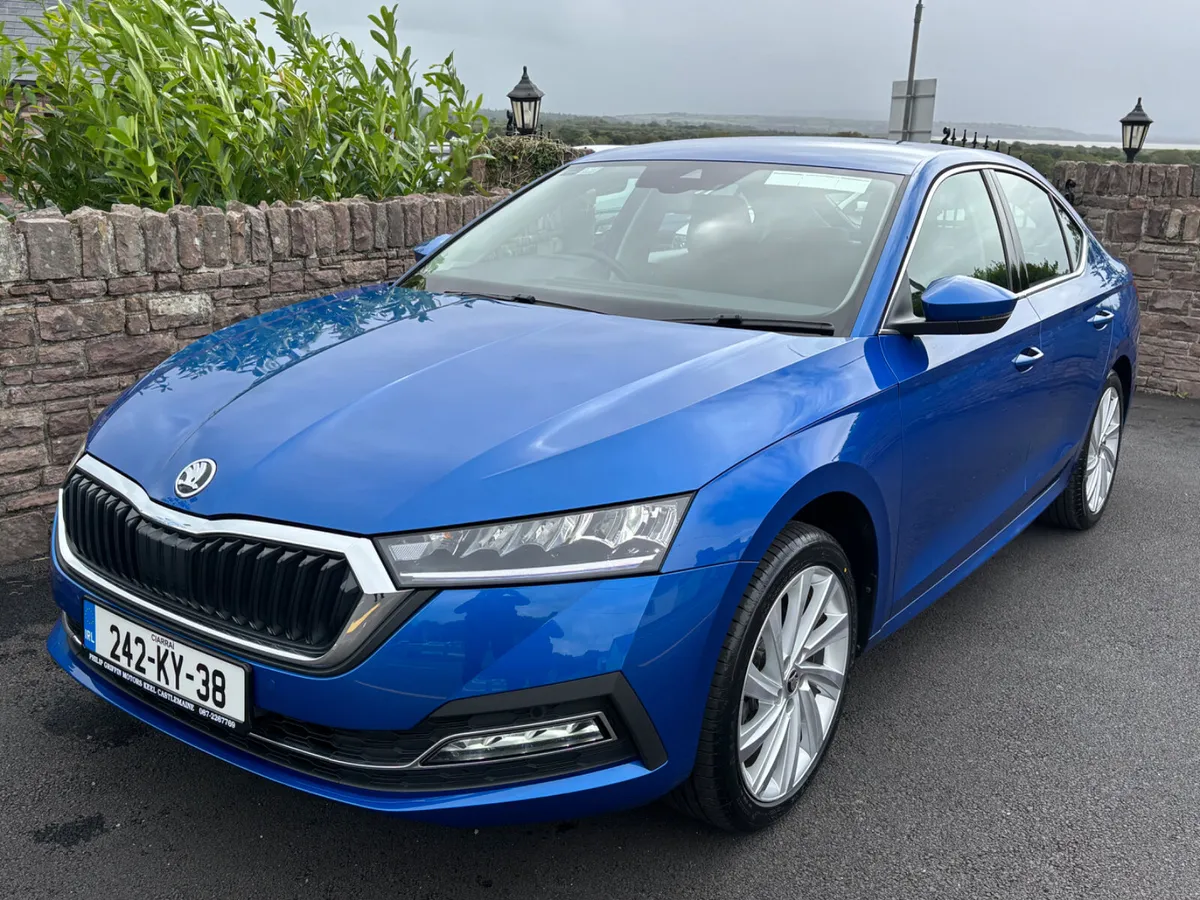 Skoda Octavia 2.0 Tdi Style Edition only 15000kms - Image 2