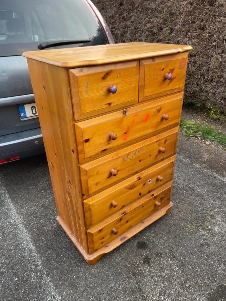 Pine chest of drawer - Image 3