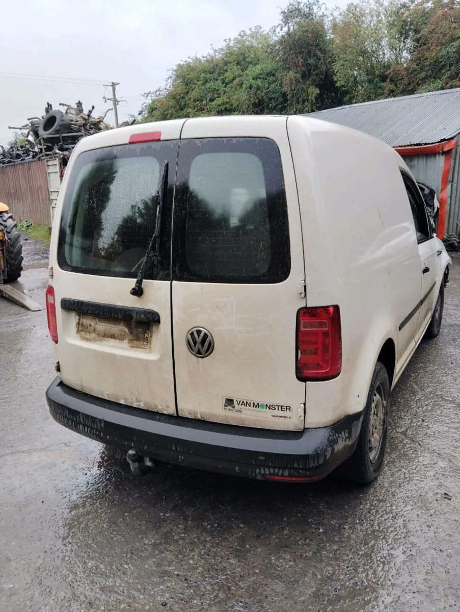 Breaking VW caddy 2016 DSF - Image 2