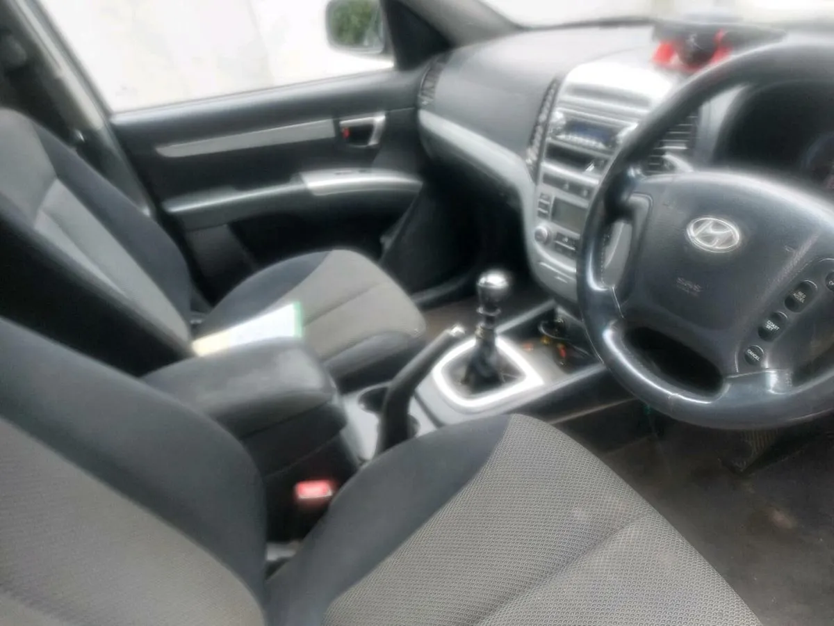 Hyundai Santa fe. - Image 3