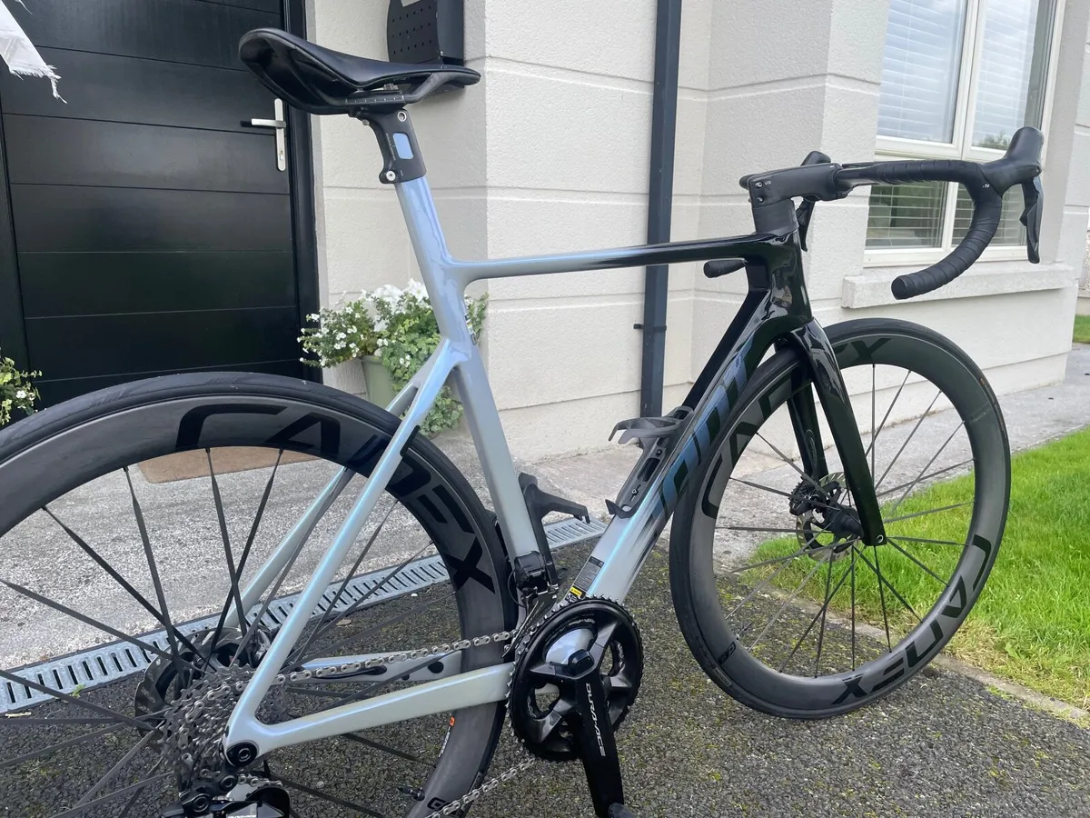 Giant Propel SL0 - Image 1