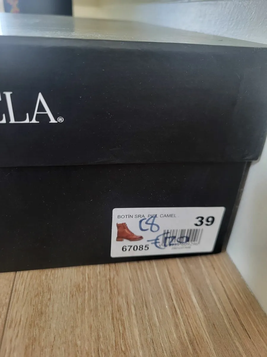 Leather boots - Image 2