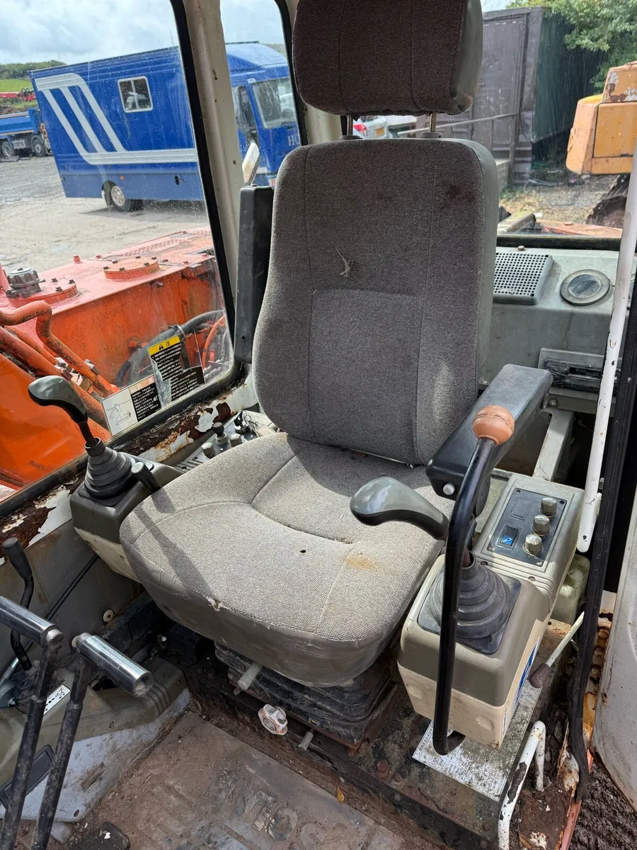 Diggers excavators loaders - Image 4