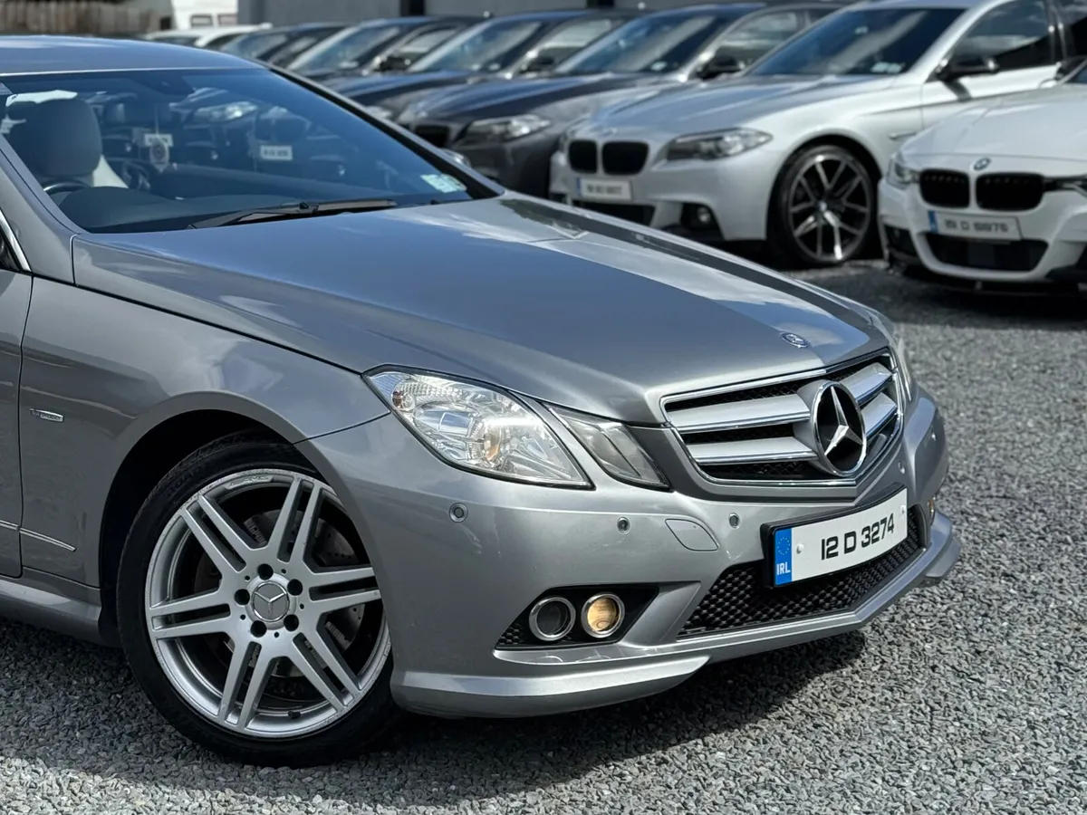 MERCEDES E-CLASS AMG SPORT - Image 4