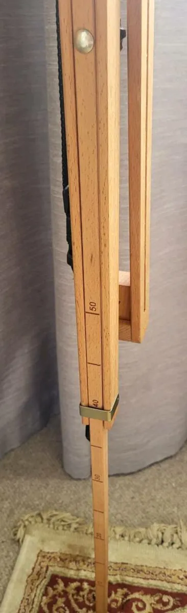 Easel - Image 2