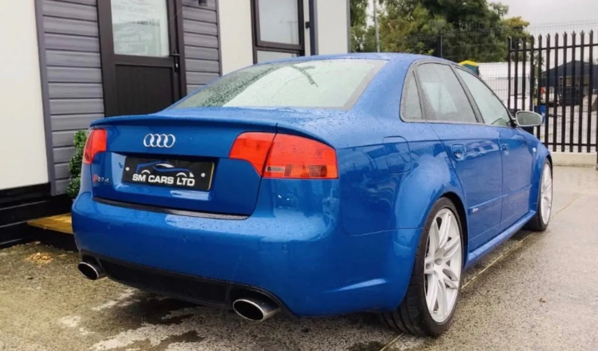 Audi RS4 2006 - Image 2