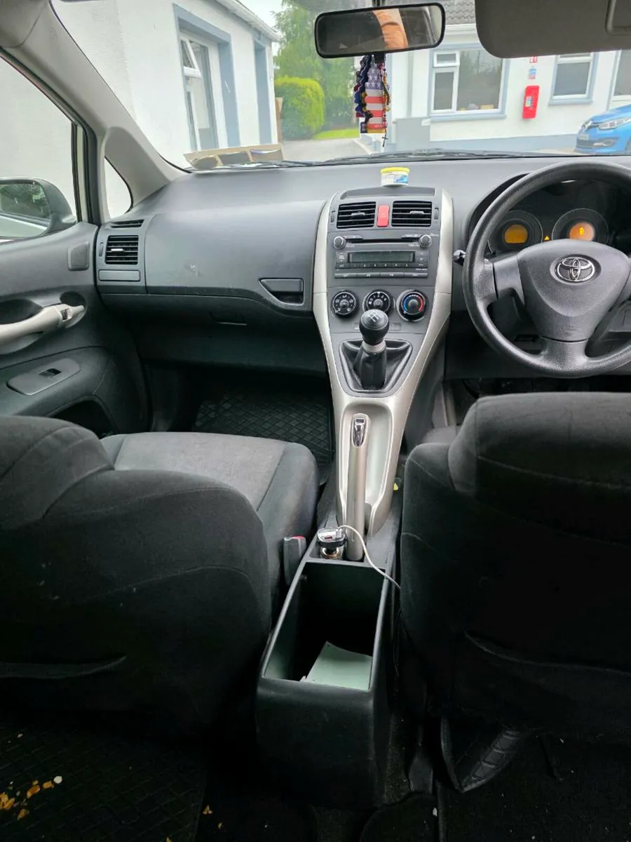 Toyota - Image 1