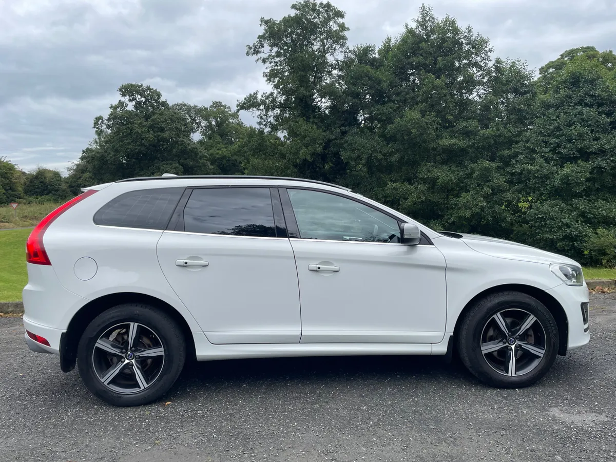 Volvo XC60 2017 , R design , auto - Image 3