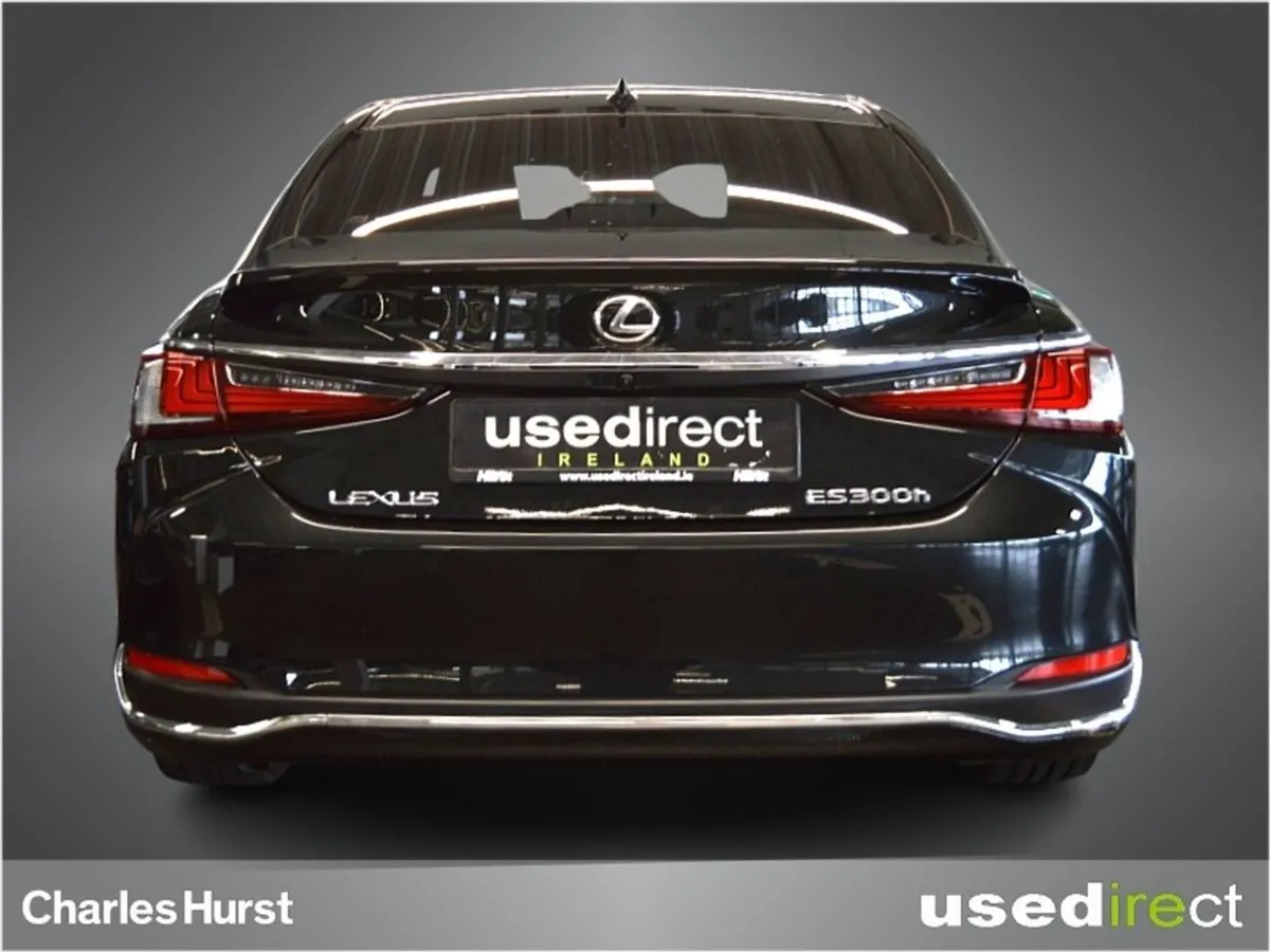 Lexus ES Es300h Dynamic Sunroof - Image 4