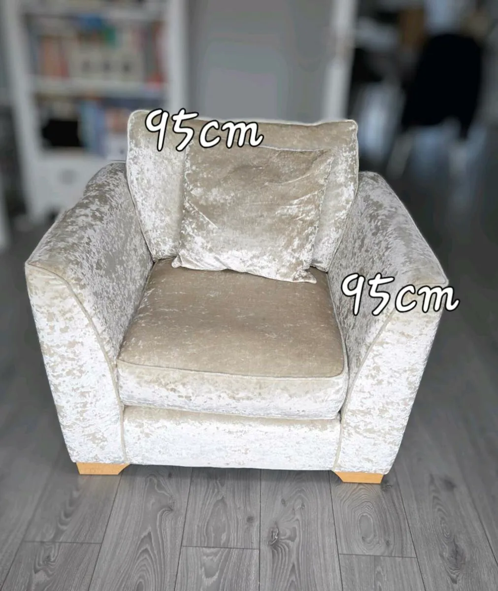 Couch and chair - Image 2