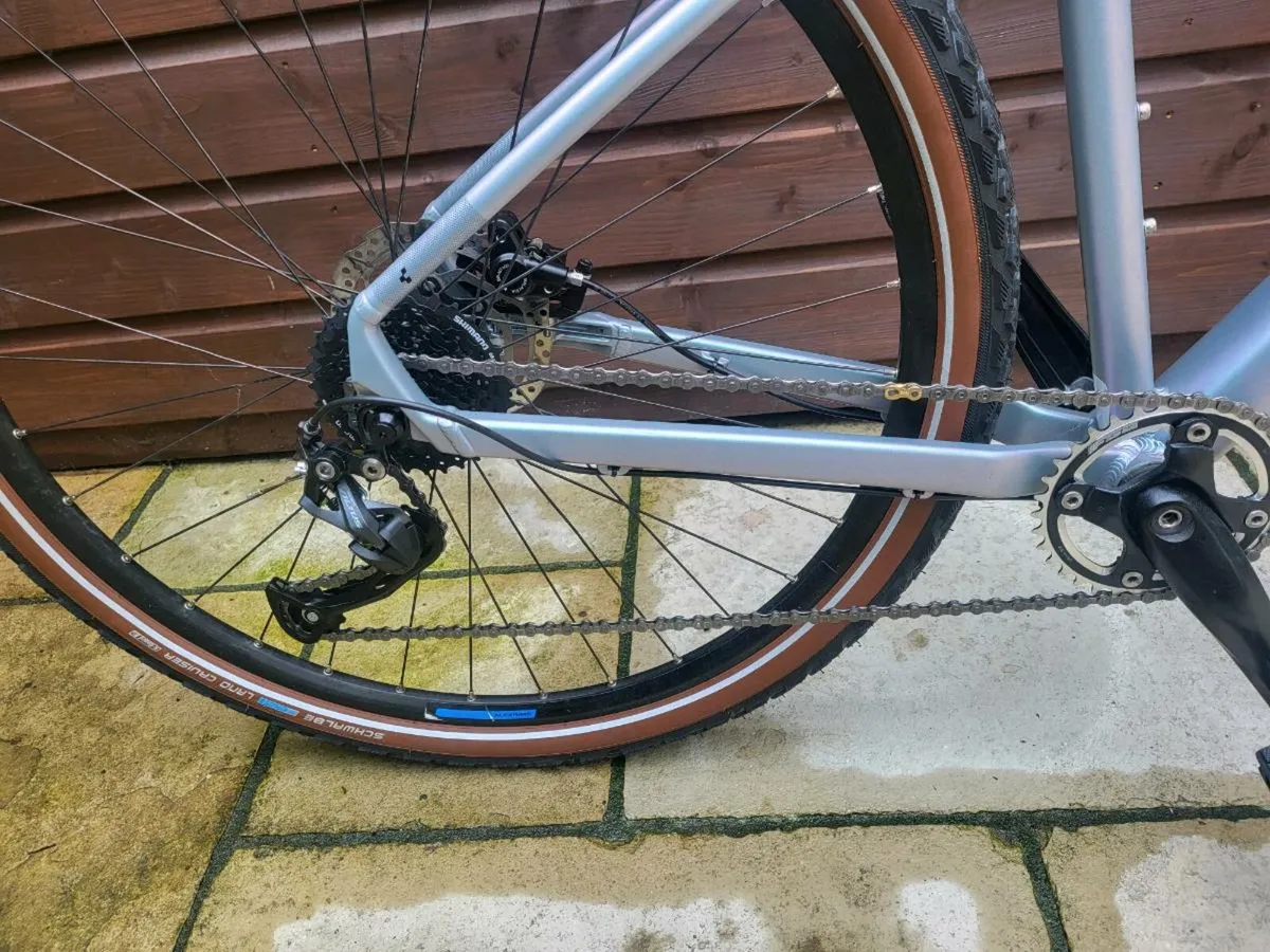 Cube Access Mountain Bike 29 Like New - Image 2