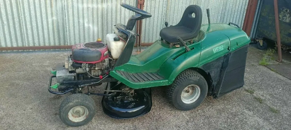 CASTELGARDEN RIDE ON MOWER - FOR SALE - Image 2