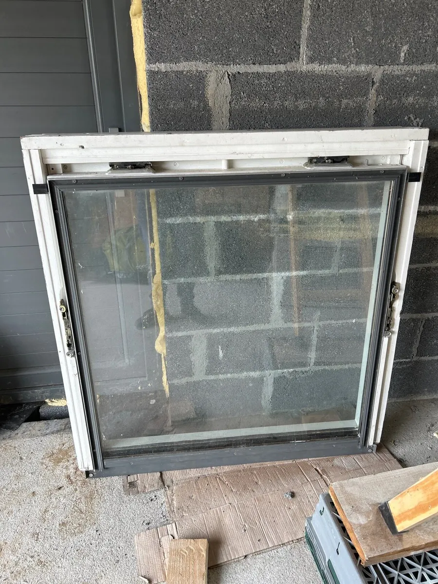 Velux window GGL S06 - Image 1