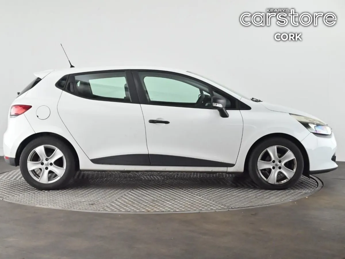 Renault Clio 1.2 16V 75 Expression - Image 2